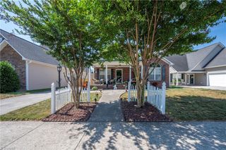 6648 Springfield Village Lane, Clemmons, NC 27012