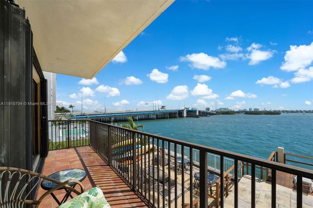 7845 NE Bayshore Ct 10, Miami, FL 33138