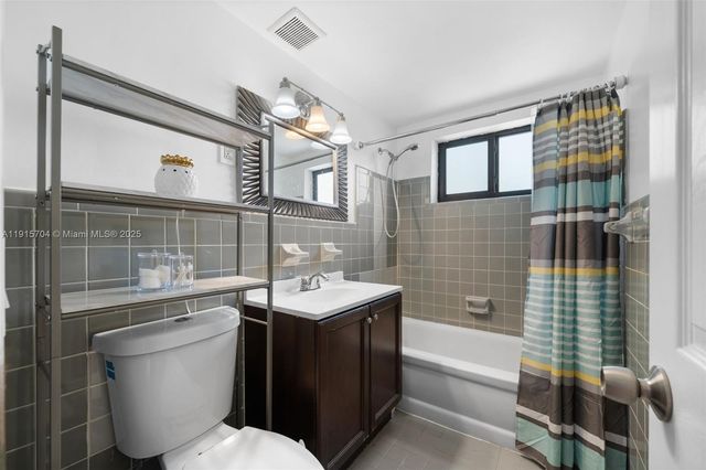 7845 NE Bayshore Ct 10, Miami, FL 33138