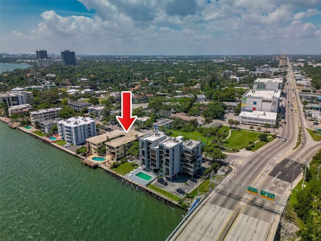 7845 NE Bayshore Ct 10, Miami, FL 33138