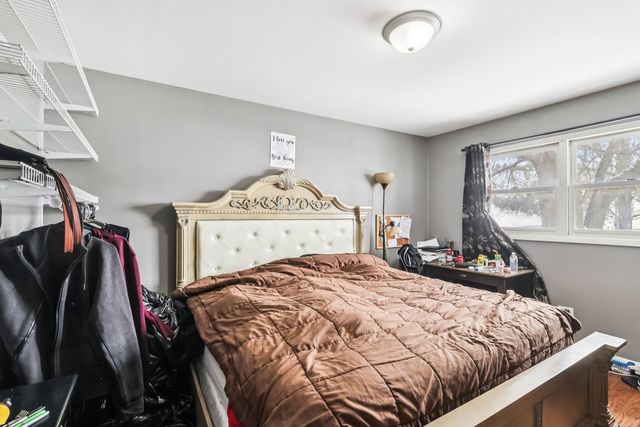 14832 Clifton Park Avenue, Midlothian, IL 60445