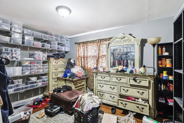 14832 Clifton Park Avenue, Midlothian, IL 60445