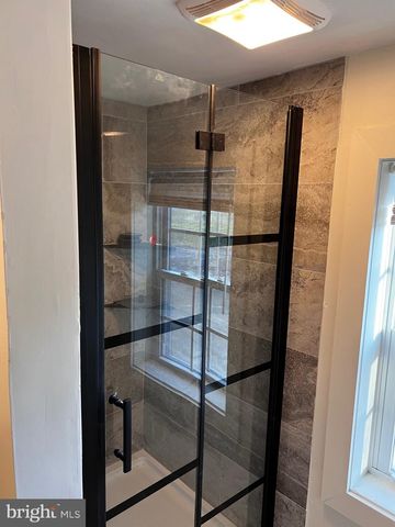 173 S WOLF ST, Manheim, PA 17545