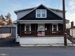 173 S WOLF ST, Manheim, PA 17545