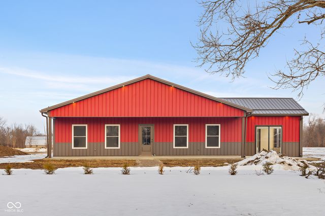 8615 S 150 W, Columbus, IN 47201