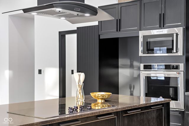 8615 S 150 W, Columbus, IN 47201