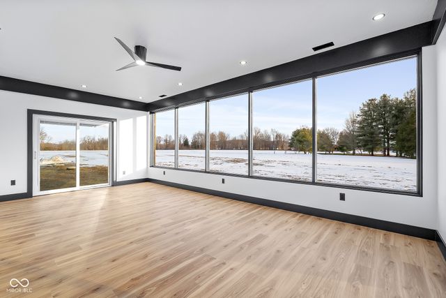 8615 S 150 W, Columbus, IN 47201