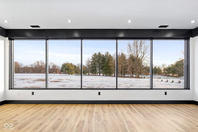 8615 S 150 W, Columbus, IN 47201