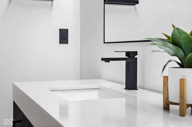 8615 S 150 W, Columbus, IN 47201