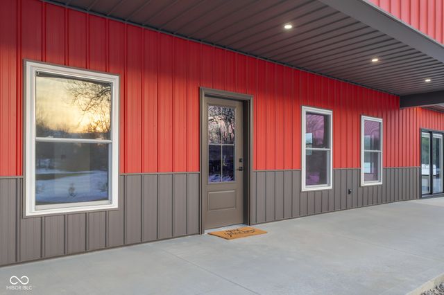 8615 S 150 W, Columbus, IN 47201