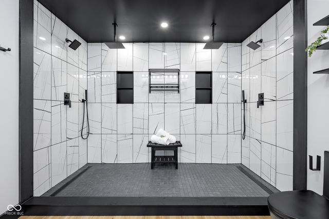 8615 S 150 W, Columbus, IN 47201