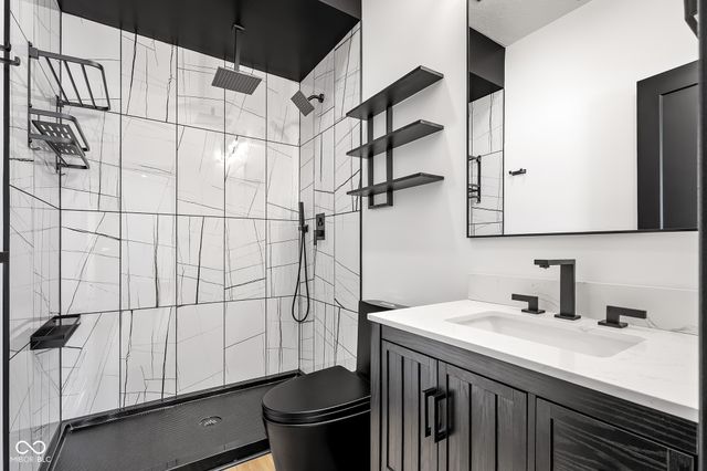 8615 S 150 W, Columbus, IN 47201