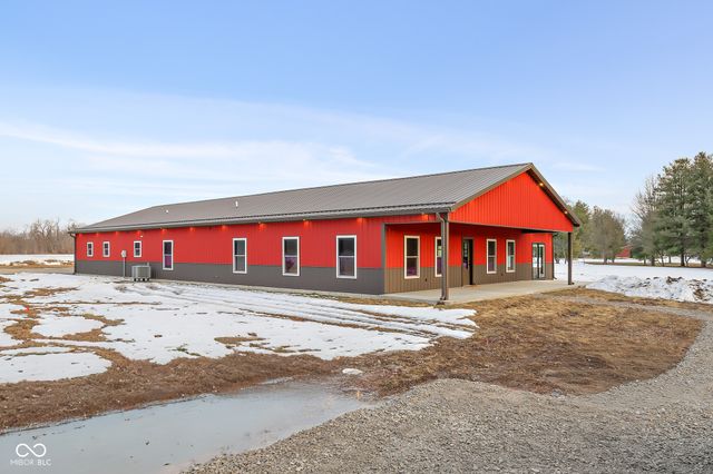 8615 S 150 W, Columbus, IN 47201