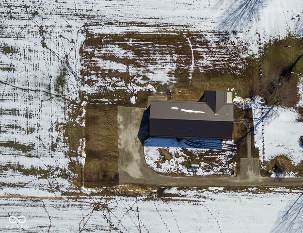 8615 S 150 W, Columbus, IN 47201