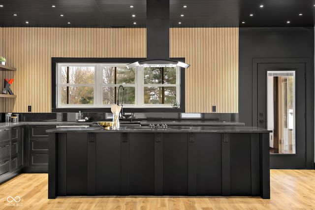 8615 S 150 W, Columbus, IN 47201