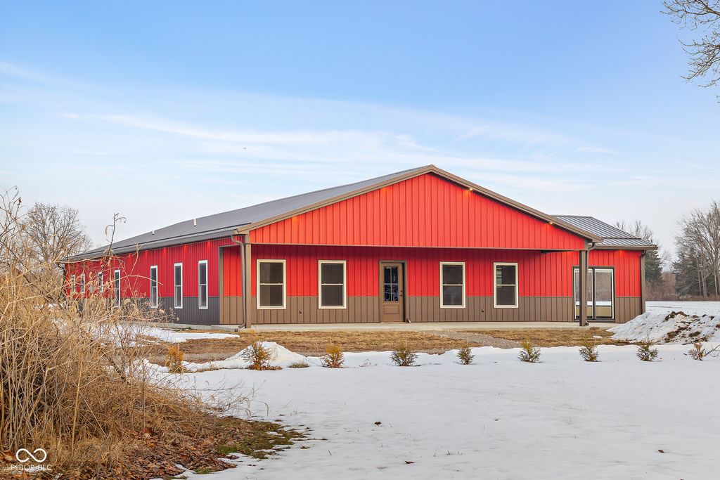 8615 S 150 W, Columbus, IN 47201