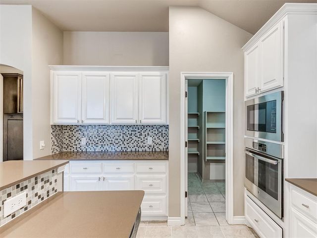 18820 Vea Drive, Edmond, OK 73012