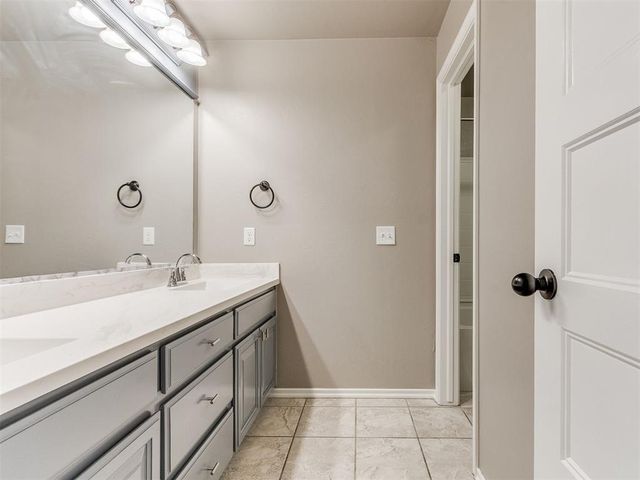 18820 Vea Drive, Edmond, OK 73012