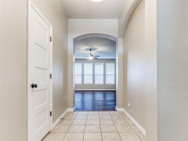 18820 Vea Drive, Edmond, OK 73012