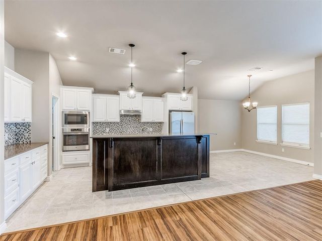 18820 Vea Drive, Edmond, OK 73012