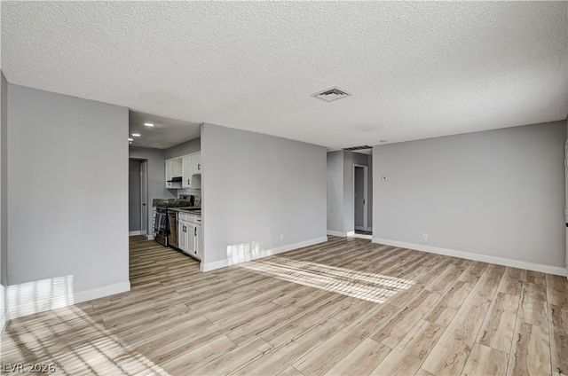 3957 Torsby Place, Las Vegas, NV 89119