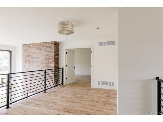 2800 S University Blvd 121, Denver, CO 80210