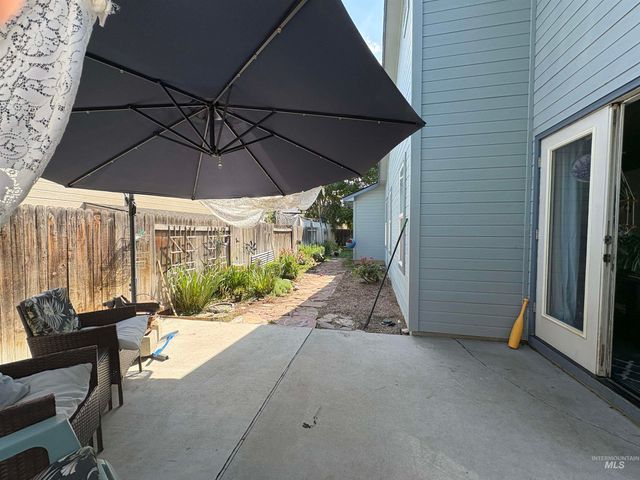 400 Farmall Way, Kuna, ID 83634
