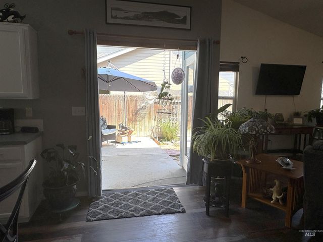 400 Farmall Way, Kuna, ID 83634