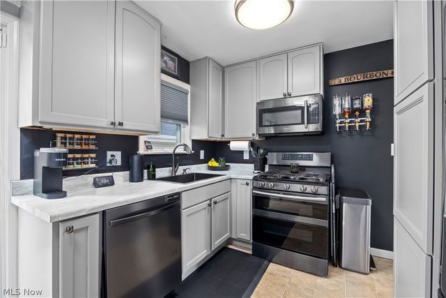 5220 Nan Linn Drive, Willoughby, OH 44094