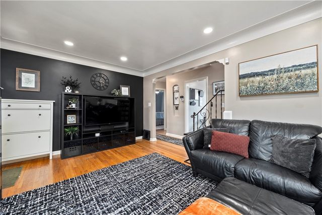 5220 Nan Linn Drive, Willoughby, OH 44094