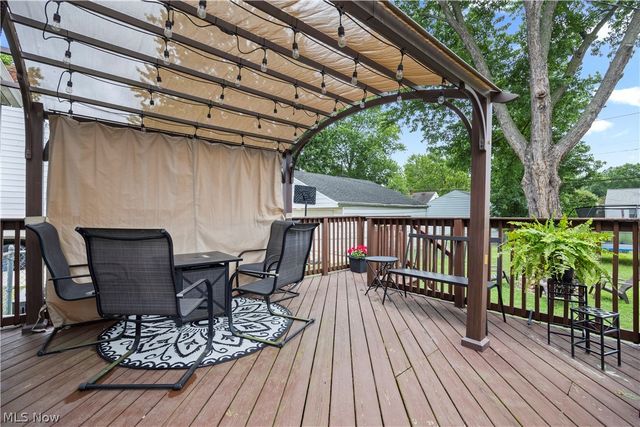 5220 Nan Linn Drive, Willoughby, OH 44094
