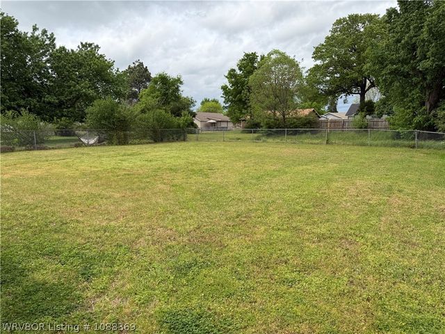 6725 Jackson Street, Fort Smith, AR 72903