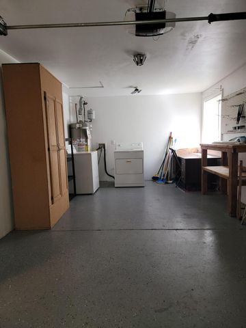 805 Bower Lane, Grants Pass, OR 97527