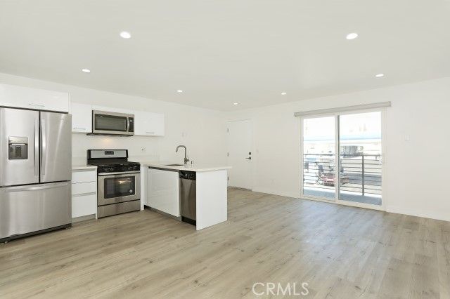 6745 Laurel Canyon 202, North Hollywood, CA 91606