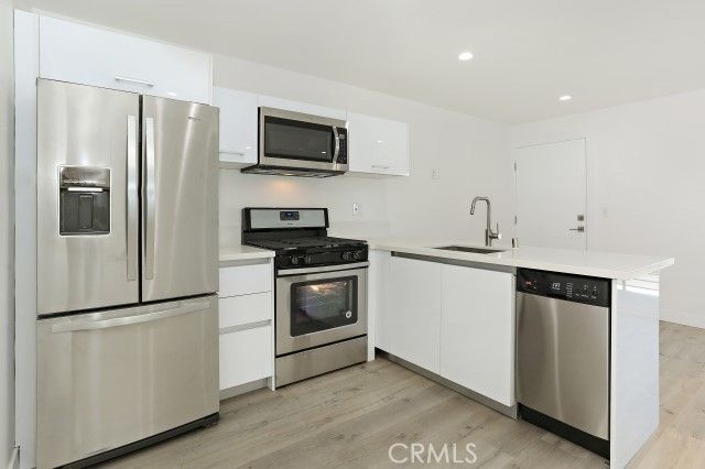 6745 Laurel Canyon 202, North Hollywood, CA 91606