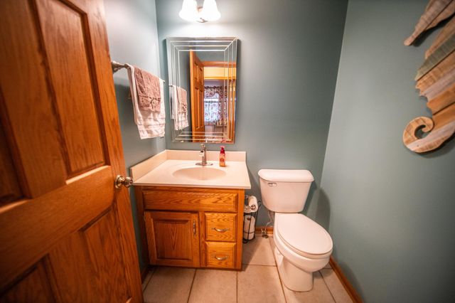 1002 Yorkshire Lane NW, Rochester, MN 55901