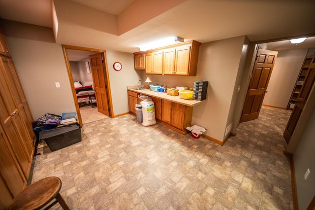 1002 Yorkshire Lane NW, Rochester, MN 55901