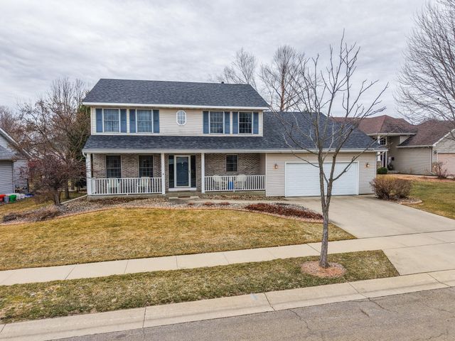 1002 Yorkshire Lane NW, Rochester, MN 55901