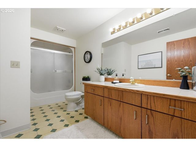 3300 Ne 164TH St D2, Ridgefield, WA 98642