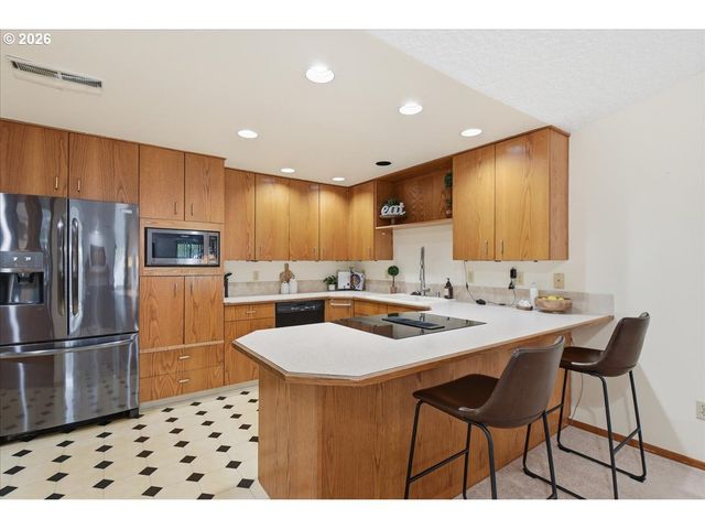 3300 Ne 164TH St D2, Ridgefield, WA 98642