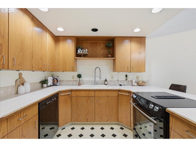 3300 Ne 164TH St D2, Ridgefield, WA 98642