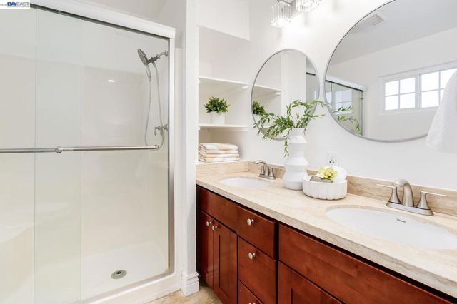 8617 Briarwood Ln, Dublin, CA 94568