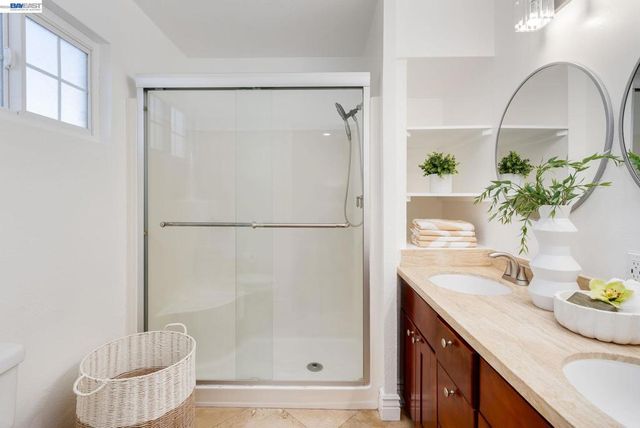 8617 Briarwood Ln, Dublin, CA 94568