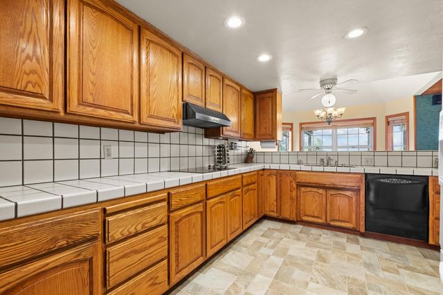 323 Elverta Meadows Ct, Elverta, CA 95626