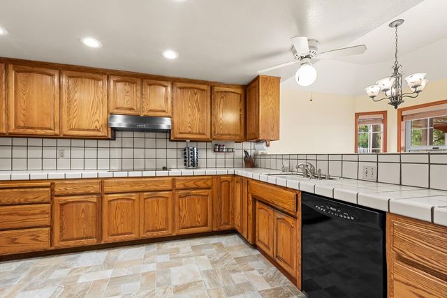 323 Elverta Meadows Ct, Elverta, CA 95626