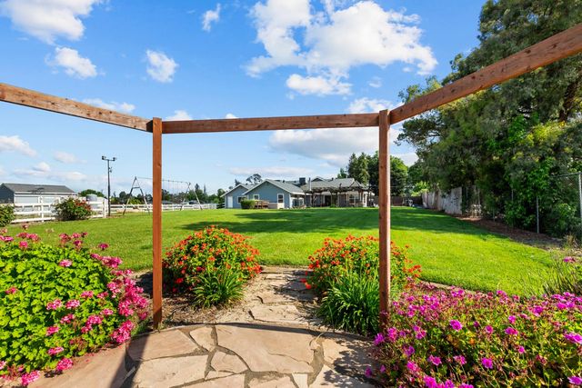 323 Elverta Meadows Ct, Elverta, CA 95626