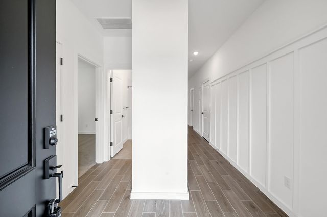 516 Monarch Trail, Huntsville, TX 77340