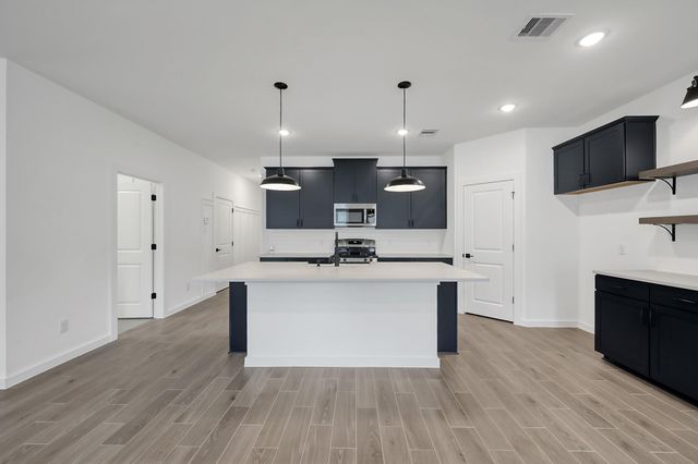 516 Monarch Trail, Huntsville, TX 77340