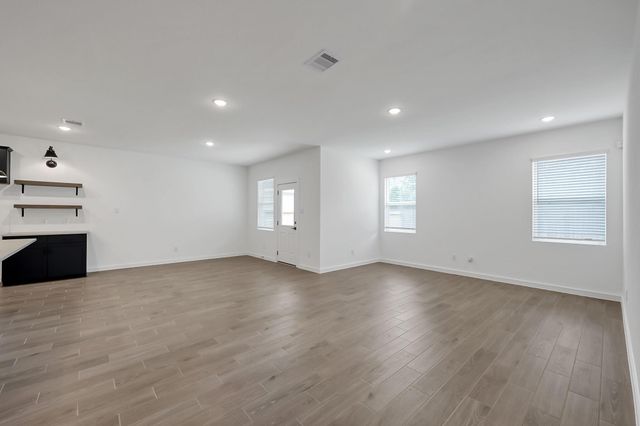 516 Monarch Trail, Huntsville, TX 77340