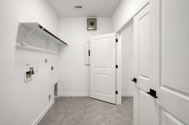 516 Monarch Trail, Huntsville, TX 77340